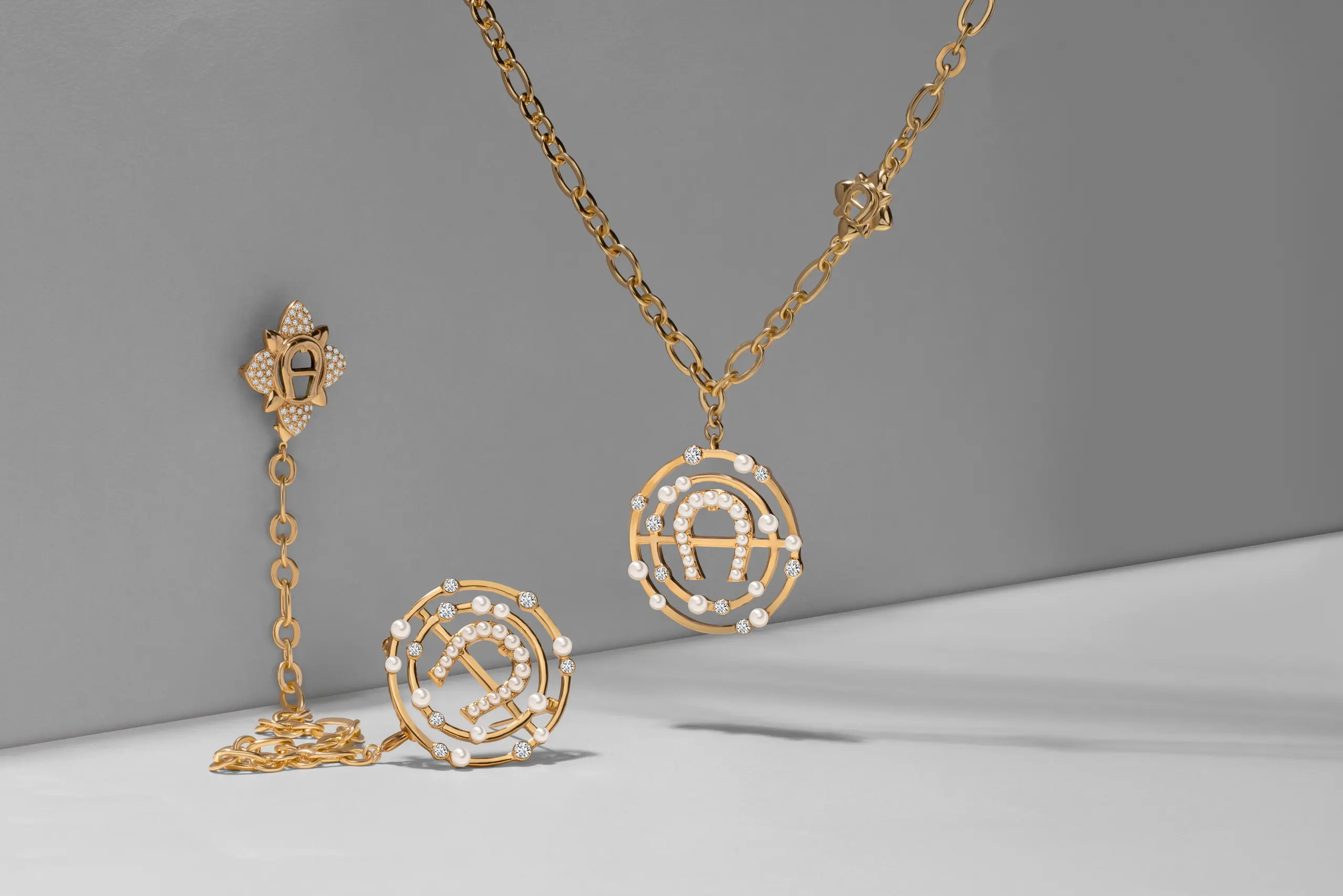 Brand Shoots: Cerruti & Aigner Jewellery – Premium Product Photoshoot project photo 6 of 9